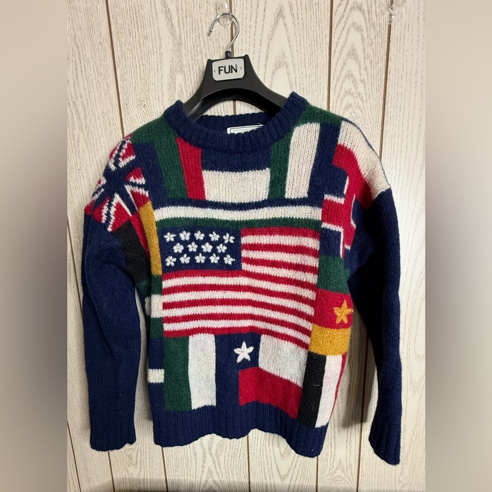 American Eagle Outfitters Flag Pattern Sweater - image 1